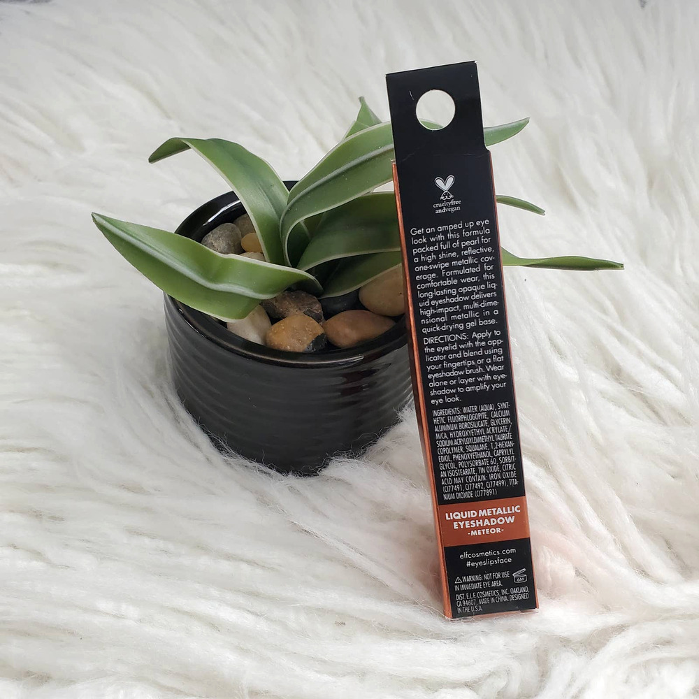 ELF Liquid Metallic Eyeshadow Meteor - Picture 2 of 3